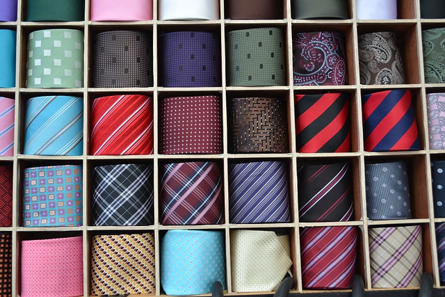cravate de soie, vendeur, collection de liens